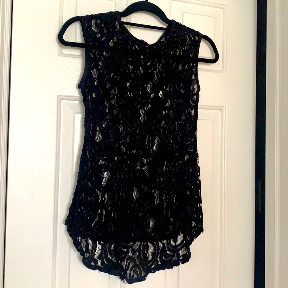 Black lace hi-low tunic sz small